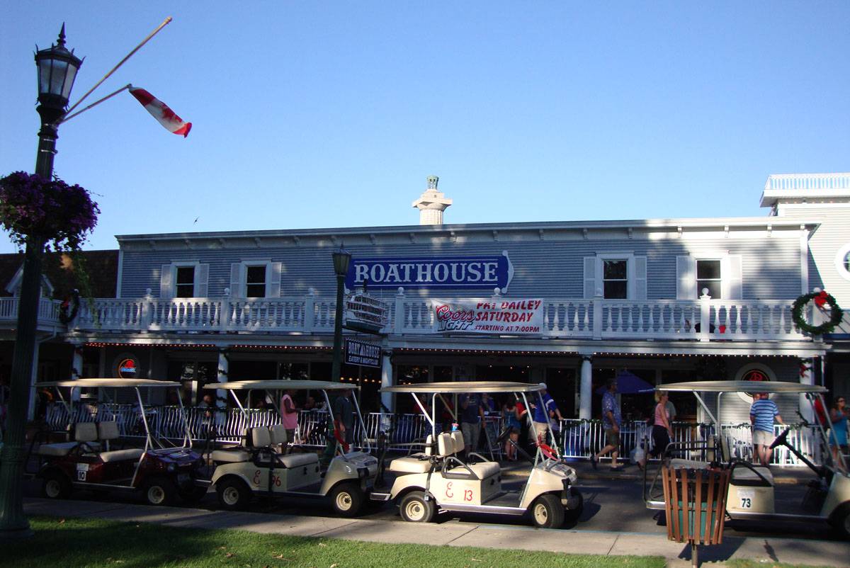 boathouse bar