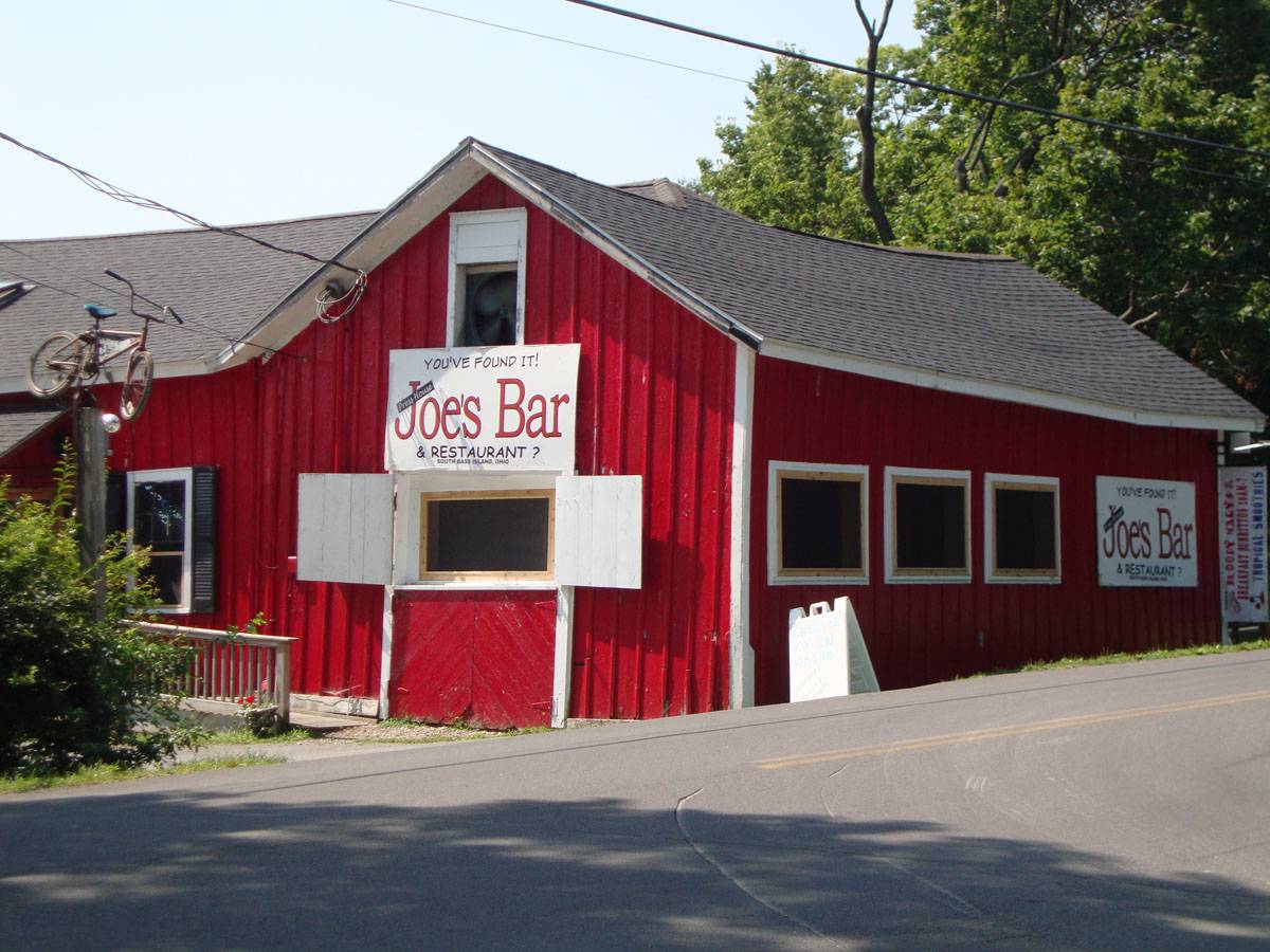 joes bar and restaurant